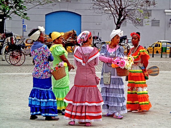 Social Impact Travel - Cuba 4 Girls selling flowers in Havana Cuba