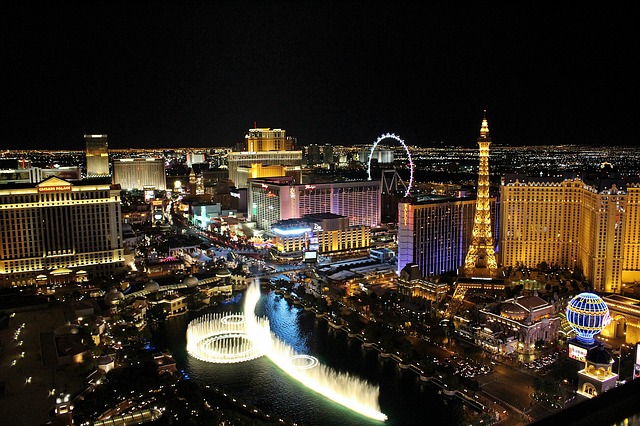 5 Ferris Wheels not to Miss 5 High Roller Las Vegas seen in the background.