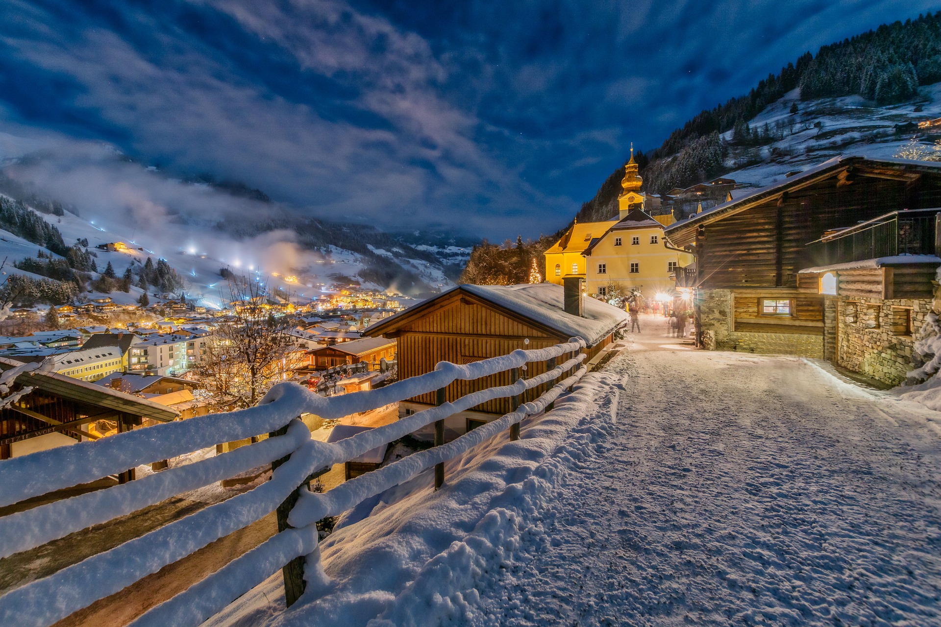 Magical Christmas Getaways and Packages 3